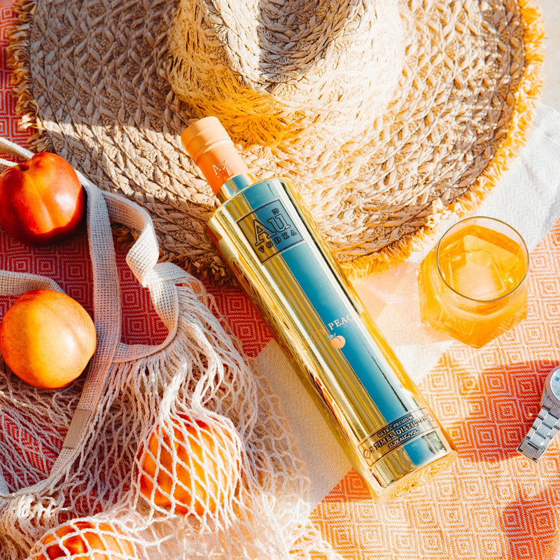 Load image into Gallery viewer, Au Vodka Juicy Peach 750ml
