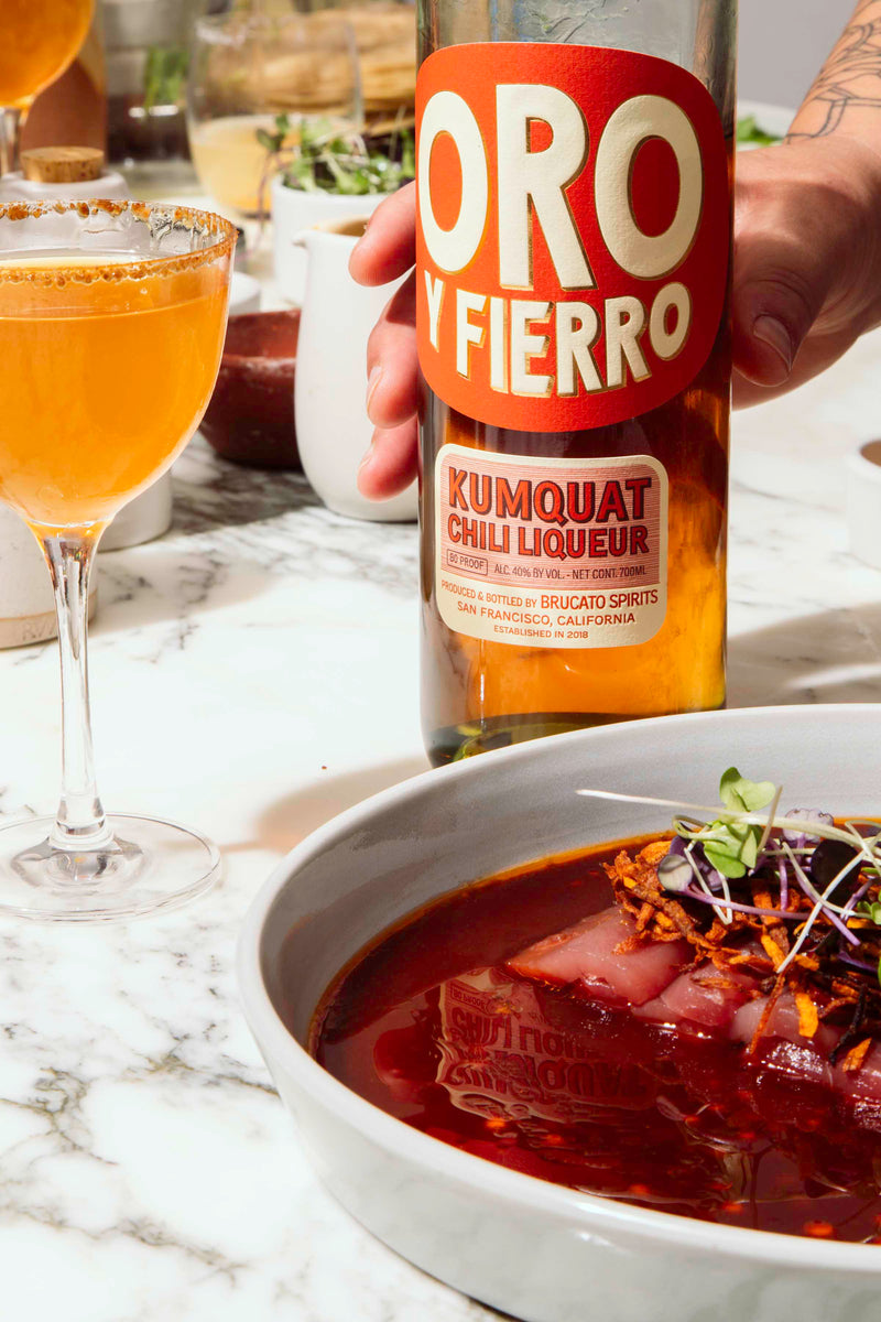 Load image into Gallery viewer, brucato-oro-y-fierro-kumquat-chili-liqueur-700ml-4
