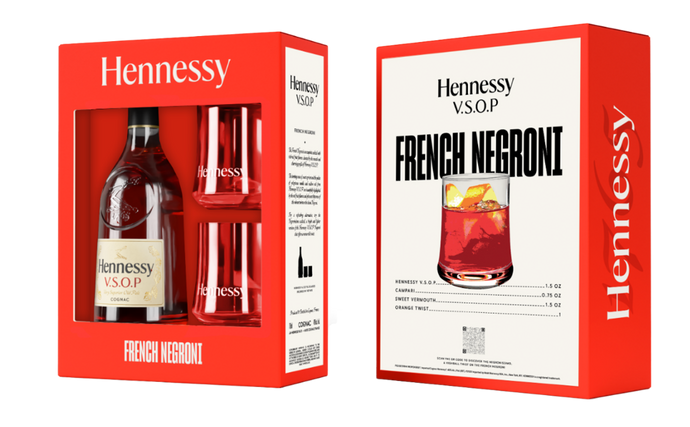 Hennessy V.S.O.P 750mL + Glassware Gift Pack