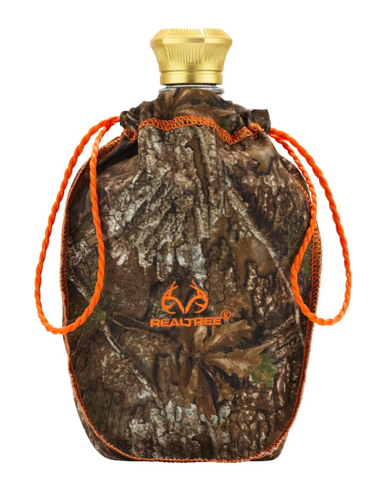 Load image into Gallery viewer, Crown Royal x REALTREE Deluxe Limited Edition With Camo Bag - Main Street Liquor
