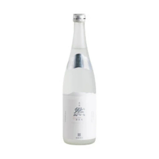 Seiryo Zen Turf Tokubetsu Junmai Sake 720ml